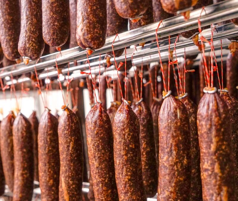 Trockenrand und Farbbildung bei Rohwurstwaren